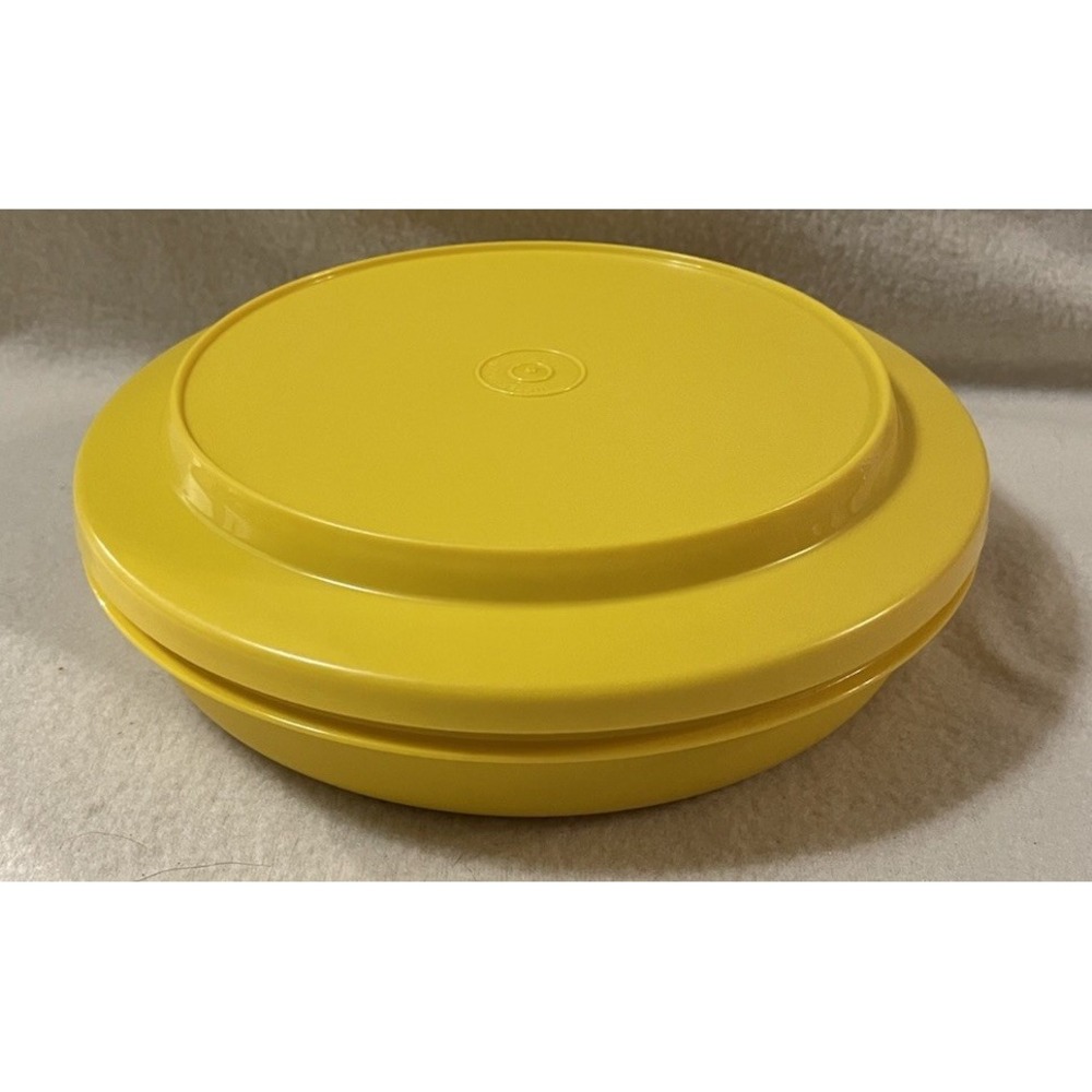 Vintage Tupperware Yellow Seal N Serve Bowl #1206 with Lid #1207 Retro Kitchen
